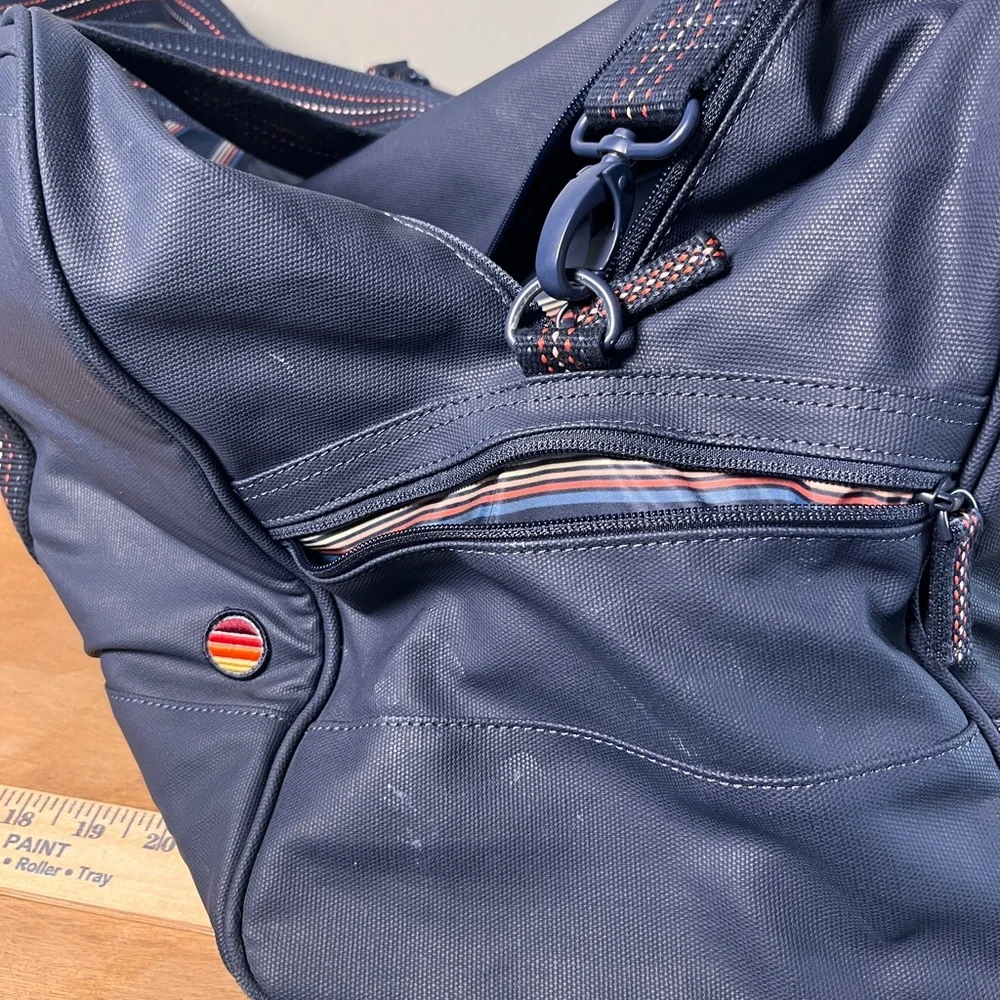 Marine Layer Weekender Bag in Navy